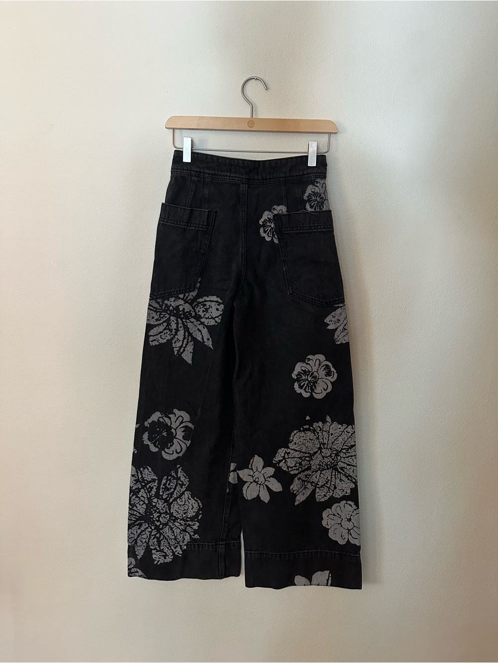 We The Free Black Wide Leg Jeans with Gray Floral Print - Picture 7 of 8